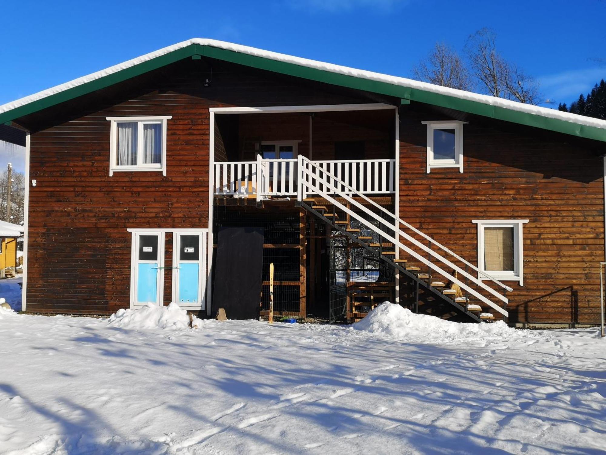 Рада Дараба Hotel Krasnik Eksteriør billede