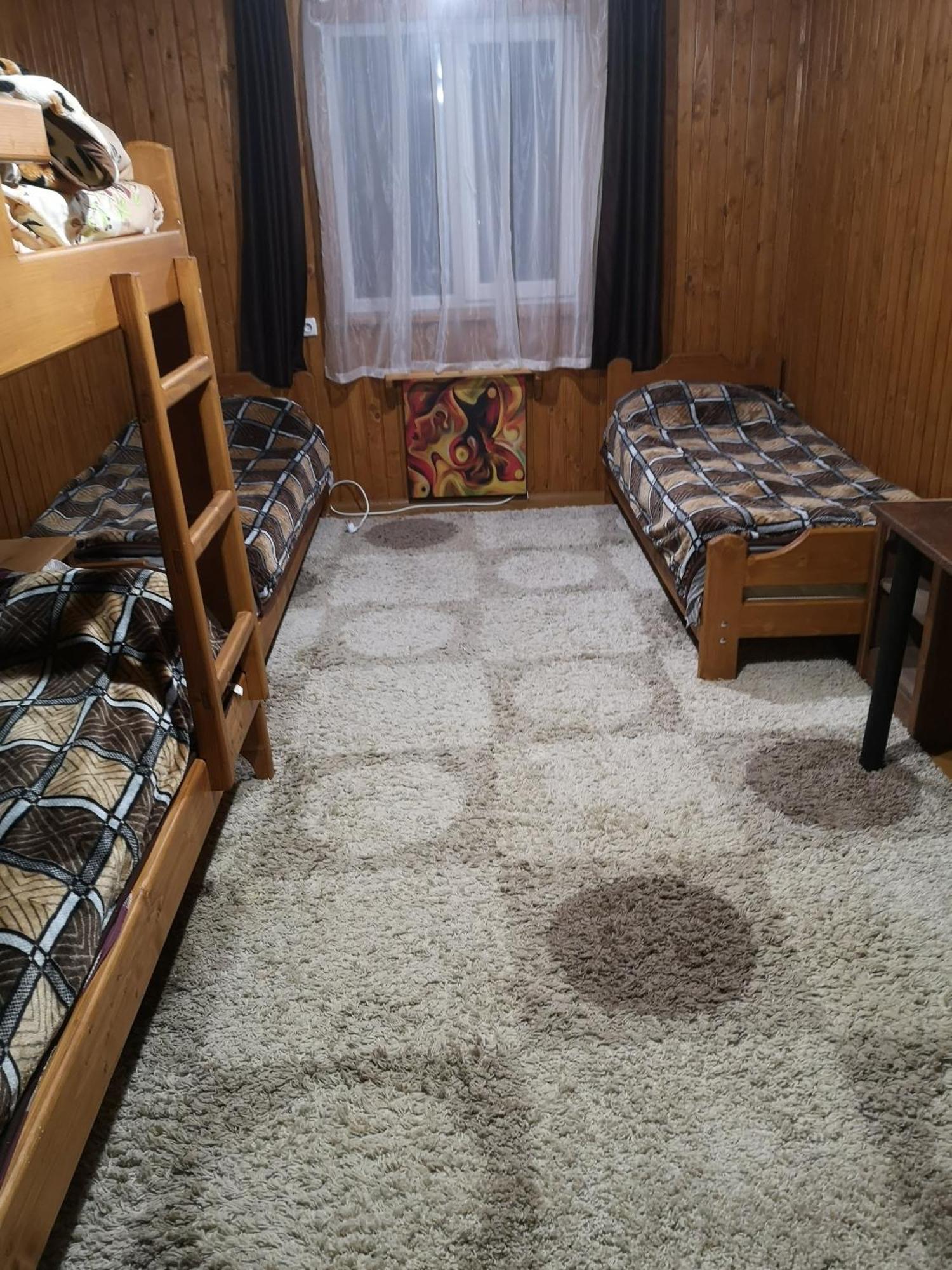 Рада Дараба Hotel Krasnik Eksteriør billede