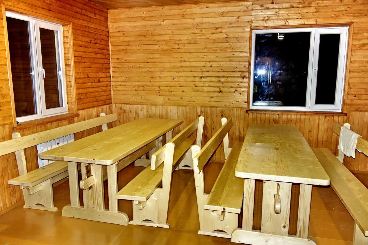 Рада Дараба Hotel Krasnik Eksteriør billede