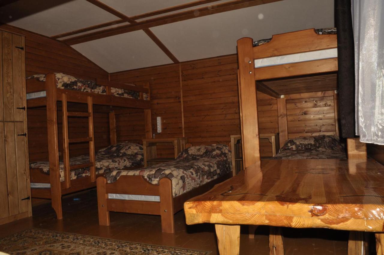 Рада Дараба Hotel Krasnik Eksteriør billede